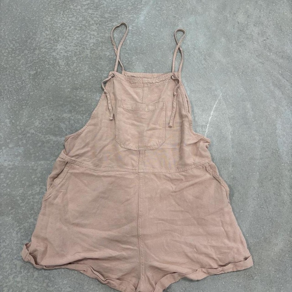 Aeropostale Pink Romper Size S - Picture 2 of 5